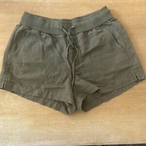 Gap army/olive green drawstring shorts